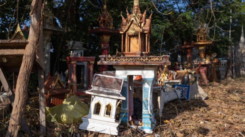 รับถอนศาลพระภูมิ ราคาถูก ล้างอาถรรพณ์ปัดรังควานวิญญาณ-1